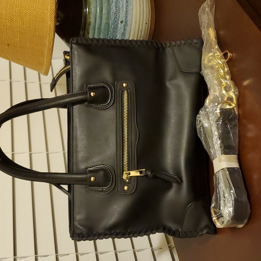 Kaari Blue - image 1